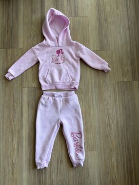 Barbie Pink Fleece Sweatshirt Jogger Pant Outfit Set Logo Girls 2T Barbiecore